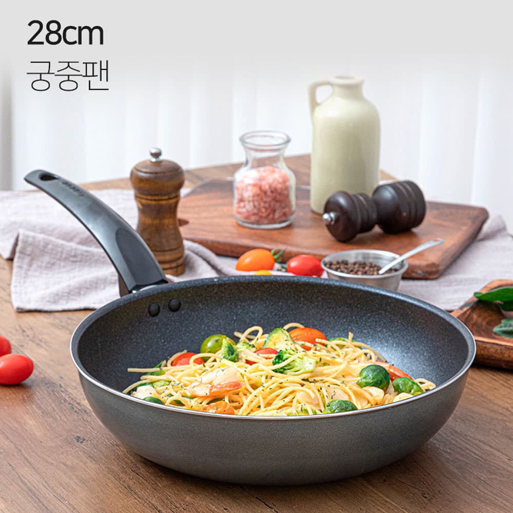 퀸센스 맥스 궁중팬 28cm